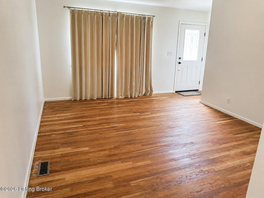 Photo of 1417 N English Station Rd, Louisville, KY 40223 (MLS # 1726404)