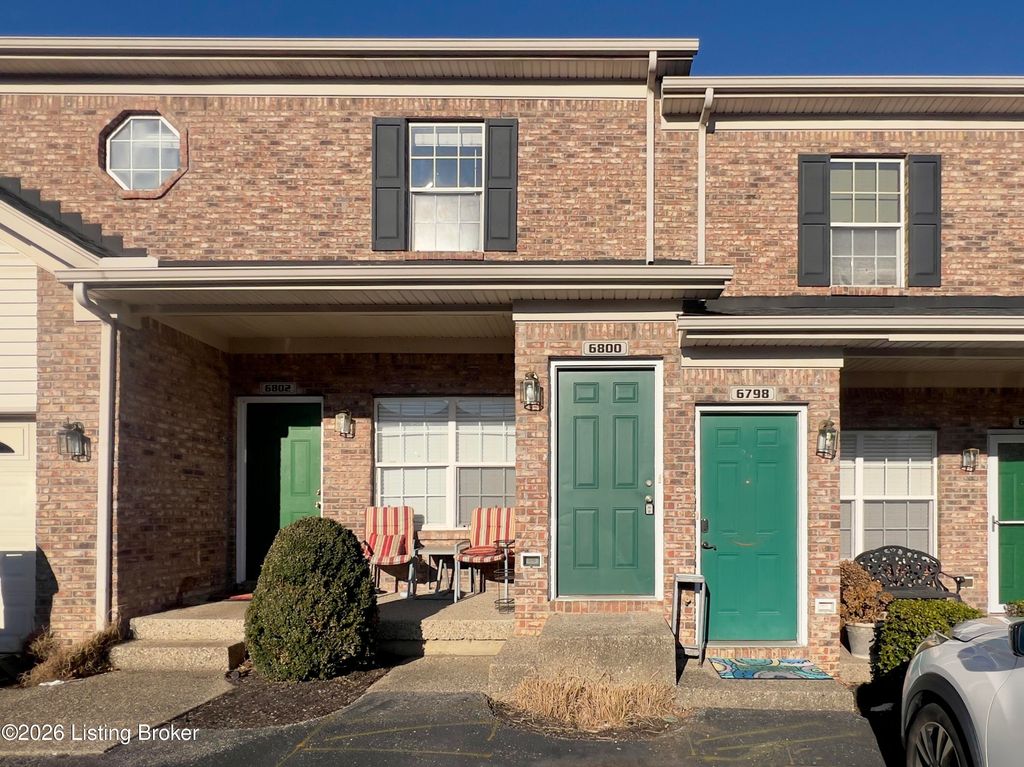 Photo of 6800 Wynde Manor Dr # 10, Louisville, KY 40228 (MLS # 1707577)