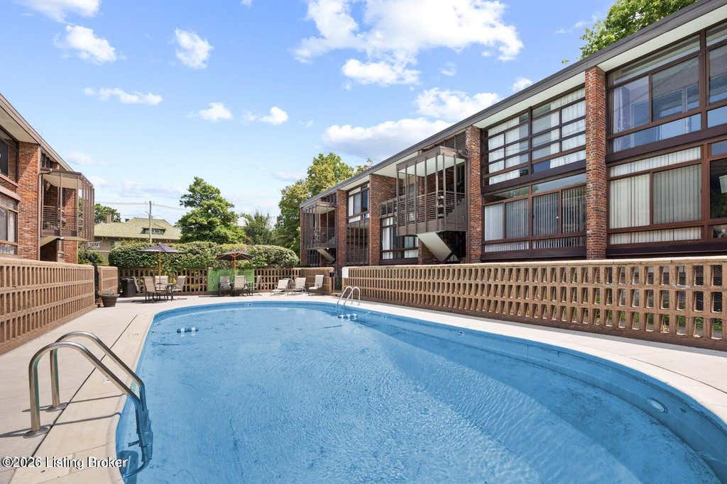 Photo of 1040 Cherokee Rd #APT A1, Louisville, KY 40204 (MLS # 1726459)