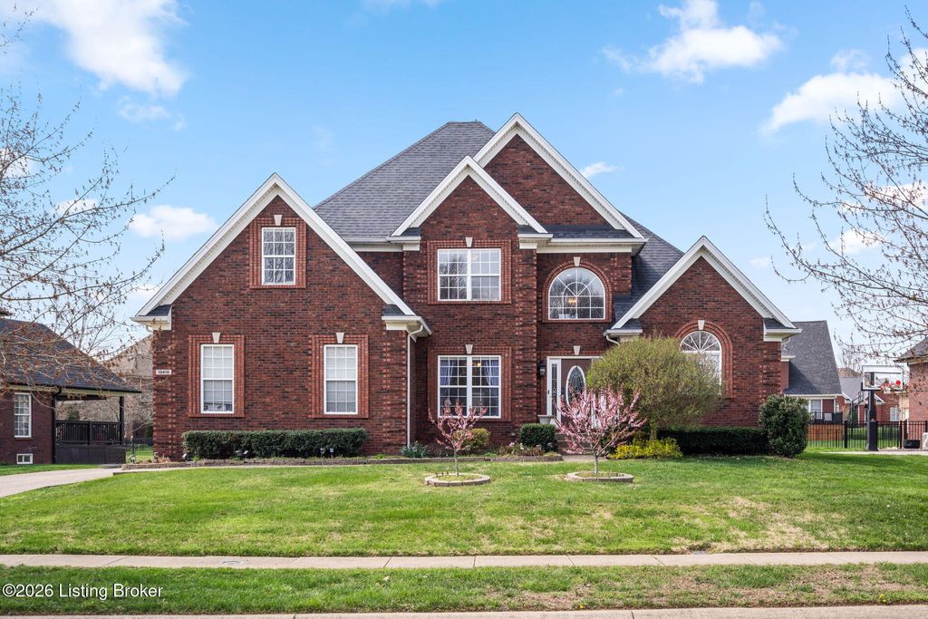 Photo of 10410 Vista Hills Blvd, Louisville, KY 40291 (MLS # 1714983)