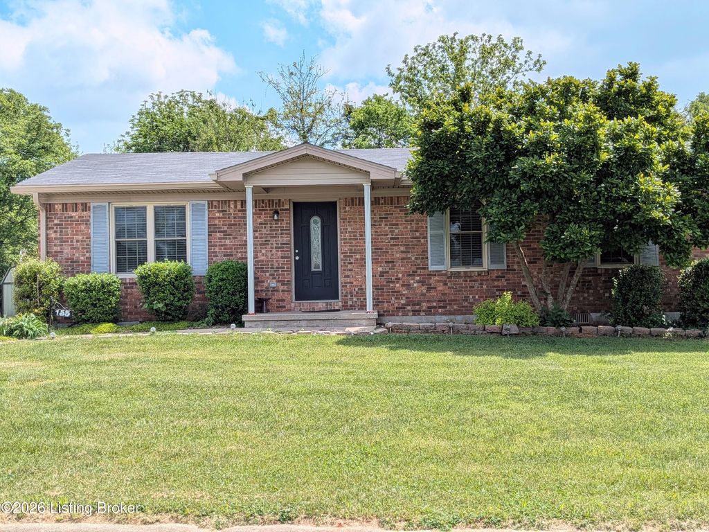 Photo of 155 Valleyview Dr, Bardstown, KY 40004 (MLS # 1715696)