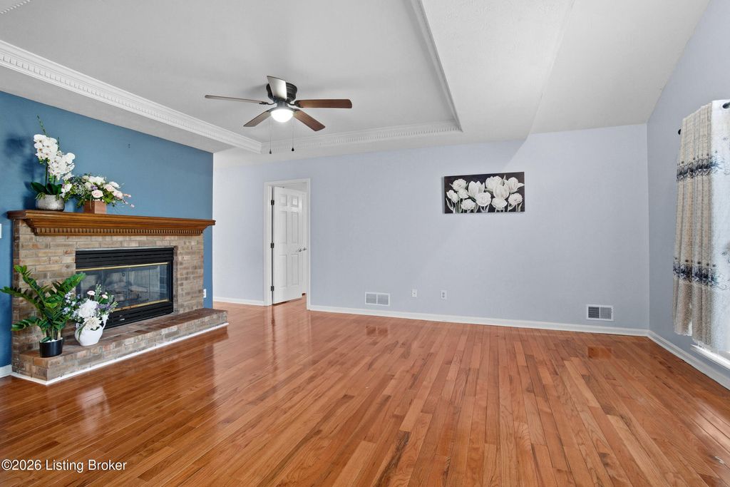 Photo of 7409 Independence Cove, Louisville, KY 40214 (MLS # 1711748)