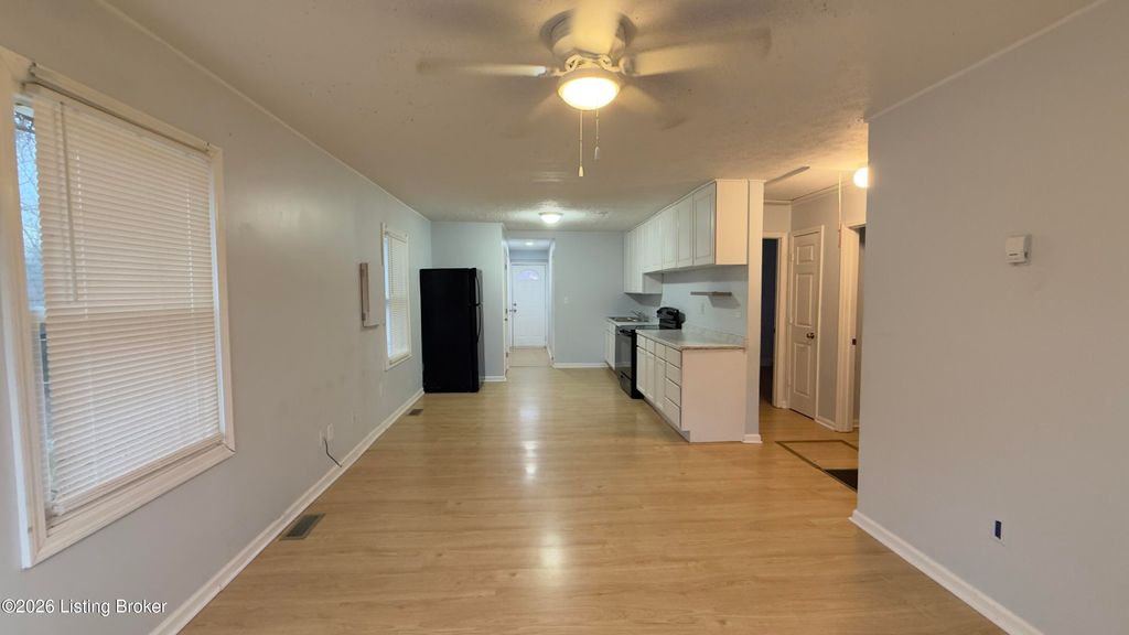 Photo of 4203 Searcy Dr, Louisville, KY 40216 (MLS # 1716990)