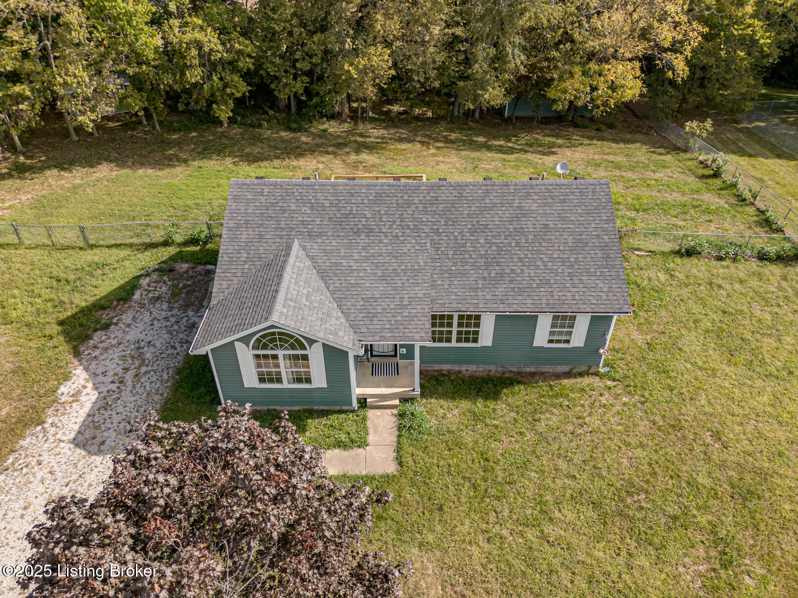 179 Evelyn Dr, Taylorsville, Kentucky image 2