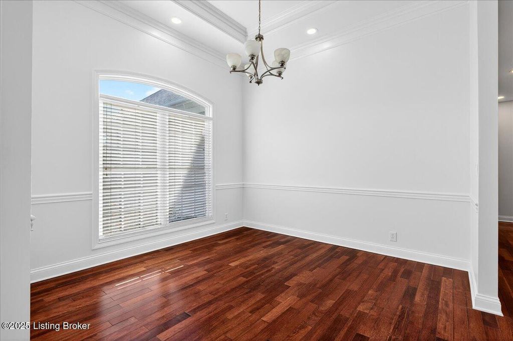 Photo of 13615 Forest Bend Cir, Louisville, KY 40245 (MLS # 1702187)