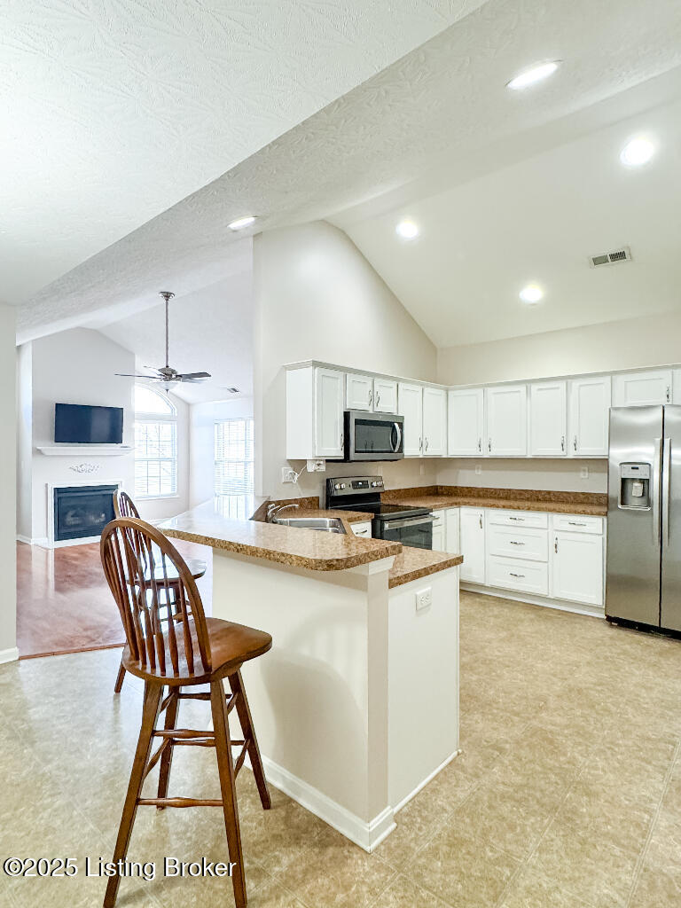 135 Michelle Dr #UNIT C, Shepherdsville, Kentucky image 16