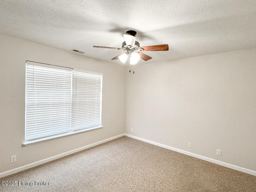 135 Michelle Dr #UNIT C, Shepherdsville, Kentucky image 7