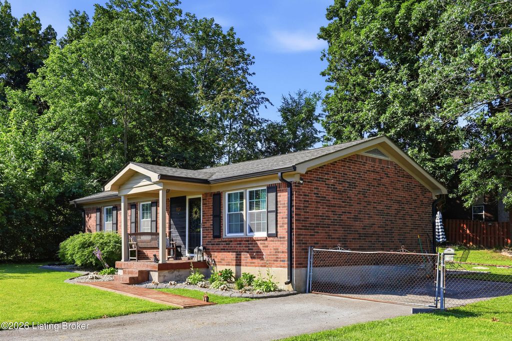 Photo of 107 Rigel Ct, Mt Washington, KY 40047 (MLS # 1721468)