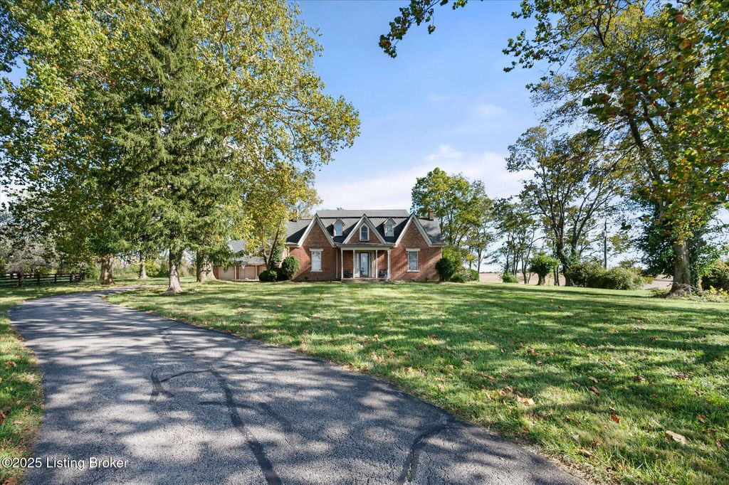 Photo of 9717 Eminence Pike, Shelbyville, KY 40065 (MLS # 1701586)