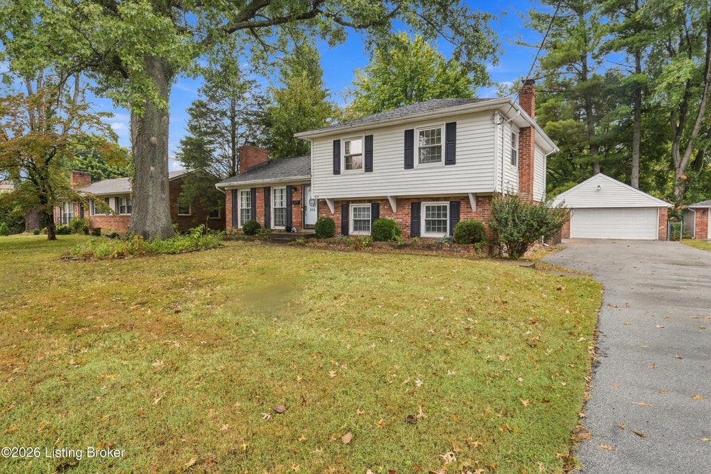 Photo of 515 Lyndale Ave, Louisville, KY 40222 (MLS # 1731142)