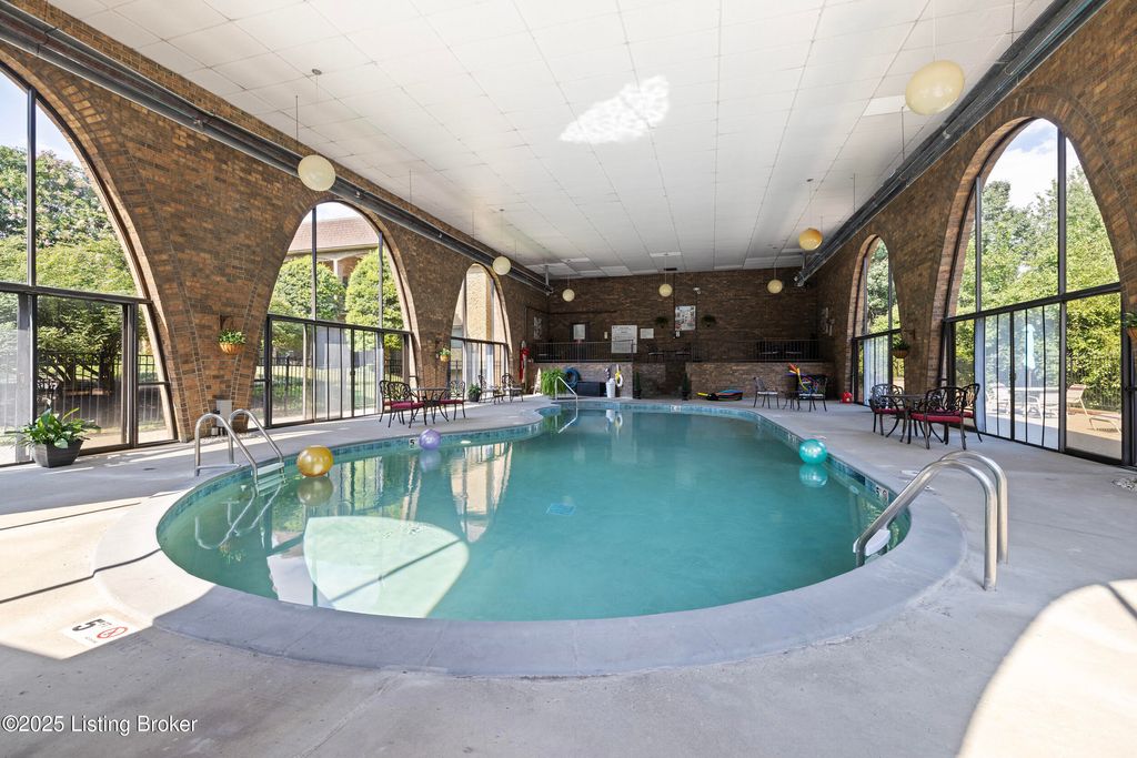 Photo of 1600 Gardiner Ln #108, Louisville, KY 40205 (MLS # 1706612)