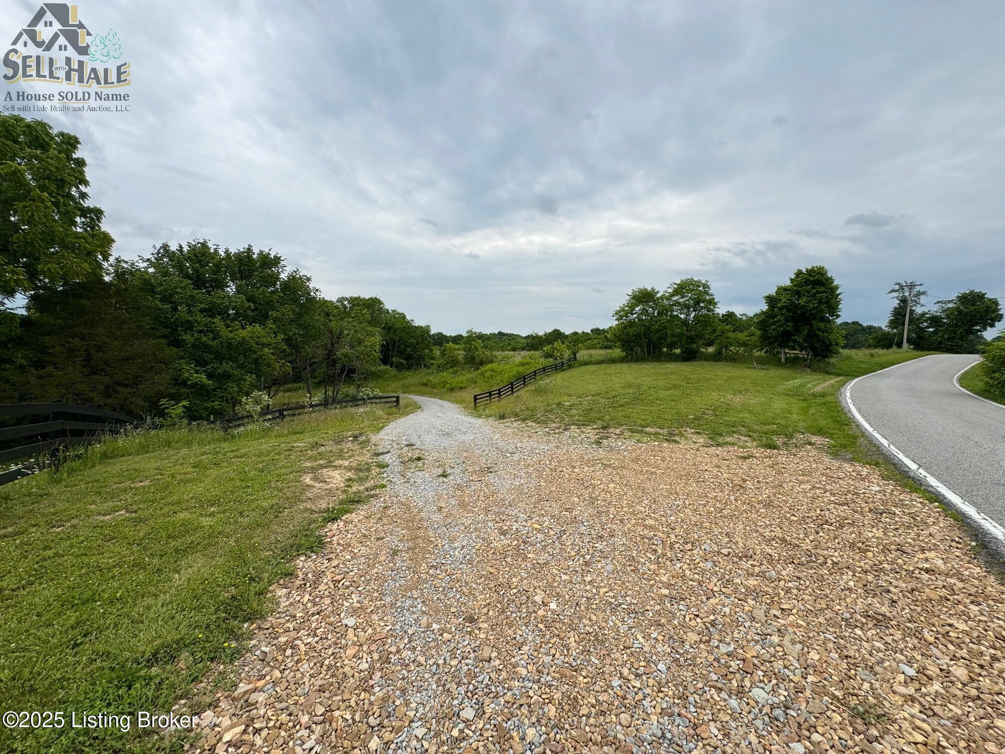 2 S Polin Rd, Willisburg, Pennsylvania image 12