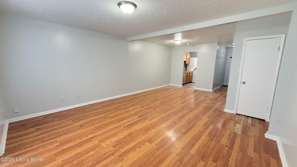 Photo of 729 E Court Ave, Jeffersonville, IN 47130 (MLS # 1712053)