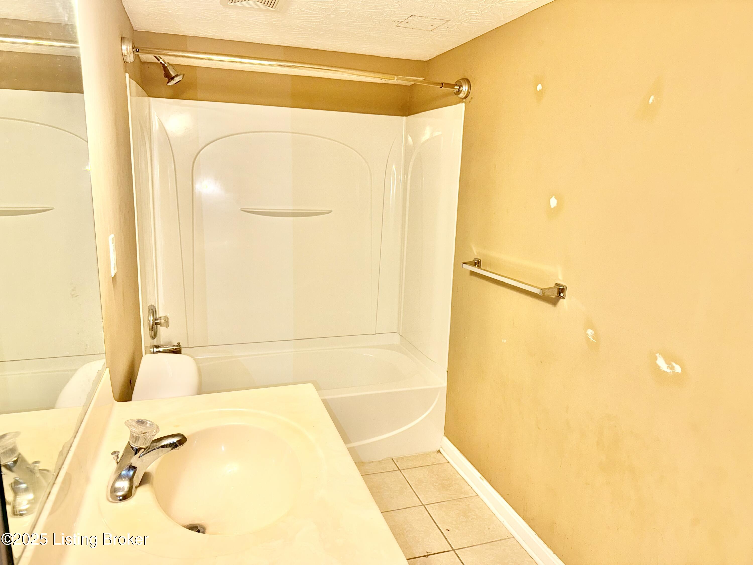 205 Autumn Glen Dr, Mt Washington, Kentucky image 35