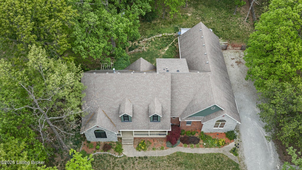Photo of 180 Bowman Ct, Mt Washington, KY 40047 (MLS # 1731050)