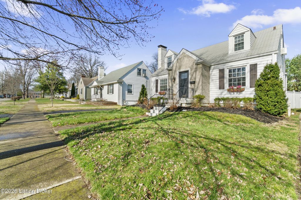 Photo of 4215 Churchill Rd, Louisville, KY 40207 (MLS # 1709623)