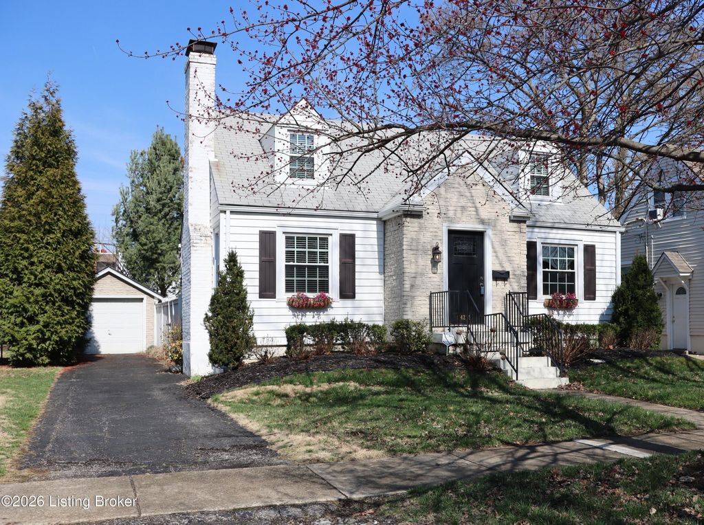 Photo of 4215 Churchill Rd, Louisville, KY 40207 (MLS # 1709623)