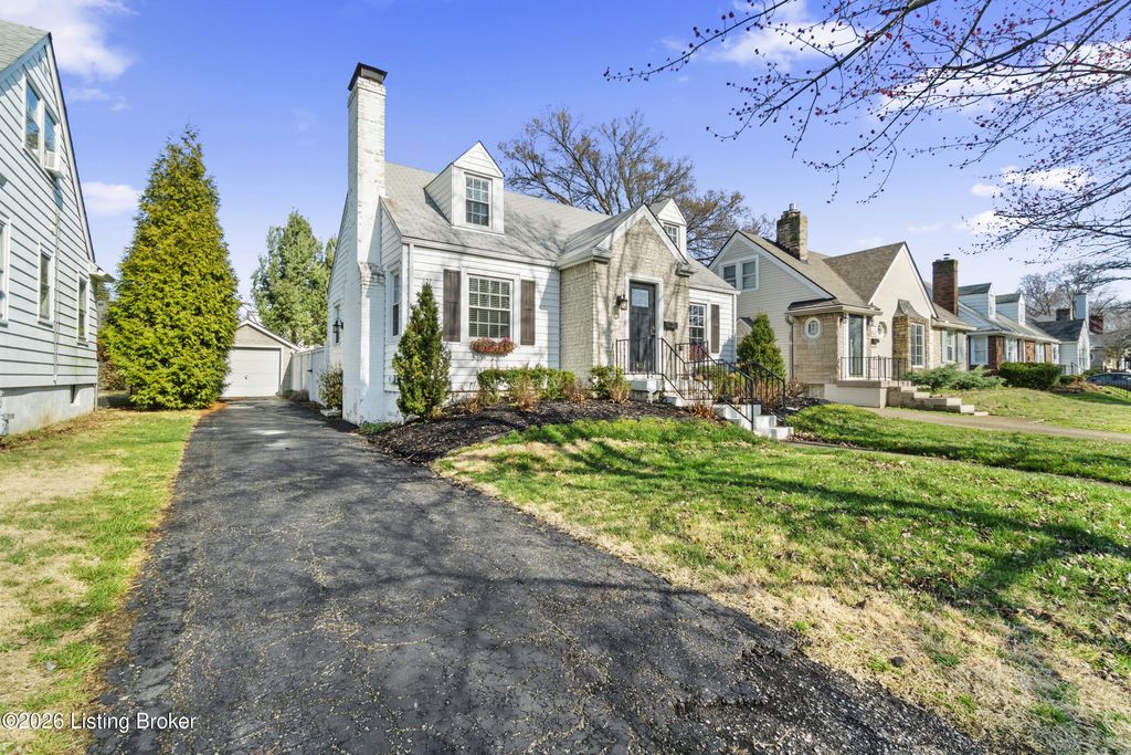 Photo of 4215 Churchill Rd, Louisville, KY 40207 (MLS # 1709623)