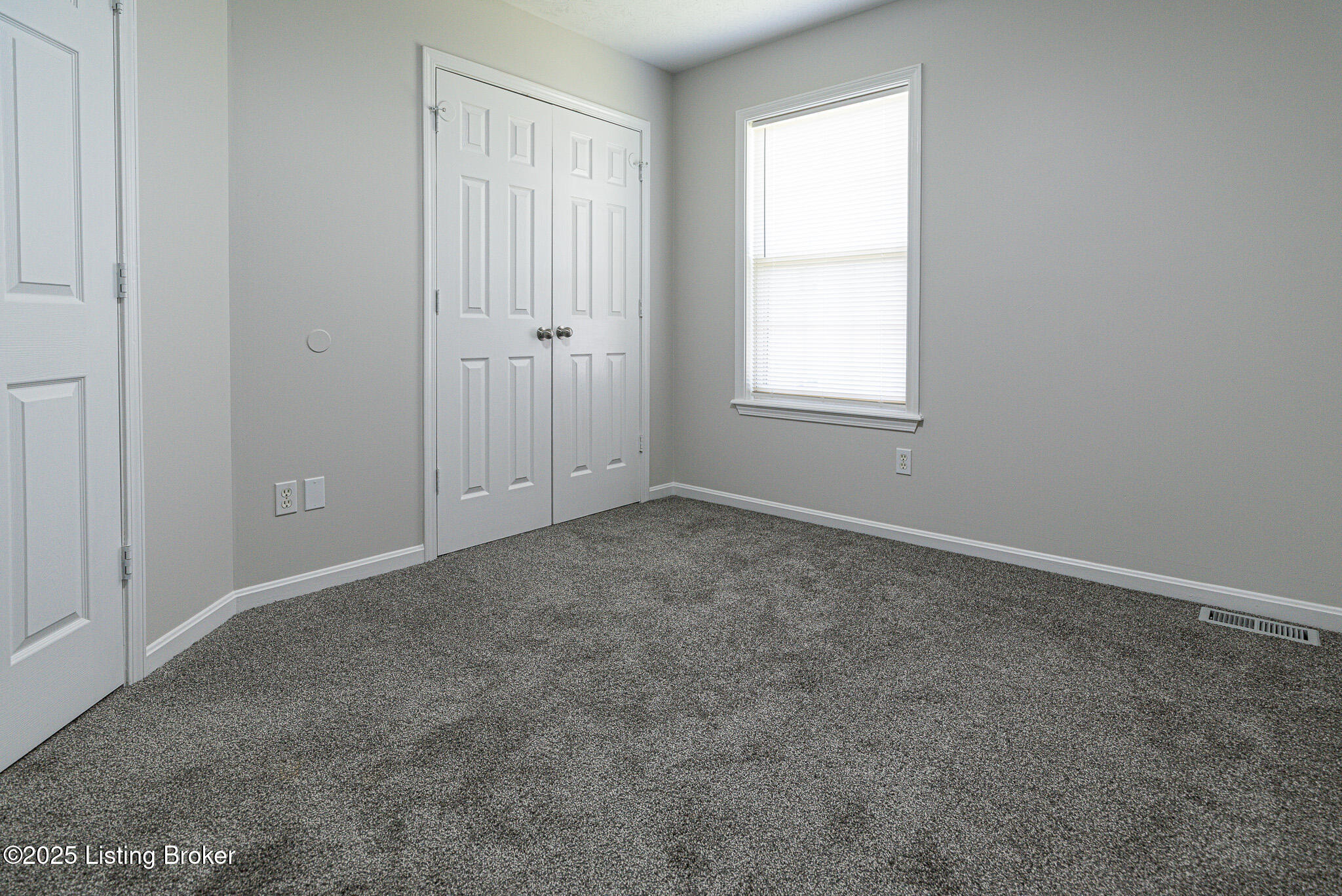 3233 Vermont Ave, Louisville, Kentucky image 18