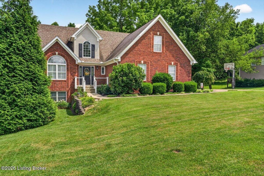 Photo of 2309 Dogwood Cross Rd, La Grange, KY 40031 (MLS # 1723799)