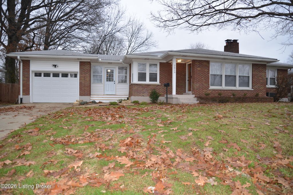 Photo of 2819 Breckenridge Ln, Louisville, KY 40220 (MLS # 1708190)