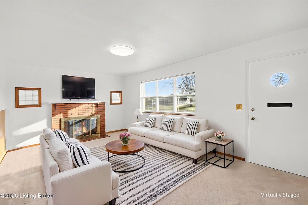 Photo of 8300 Smithton Rd, Louisville, KY 40219 (MLS # 1712539)