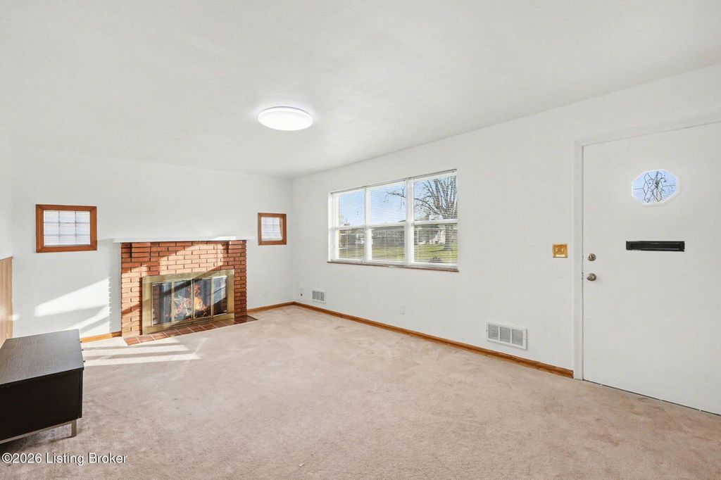 Photo of 8300 Smithton Rd, Louisville, KY 40219 (MLS # 1712539)