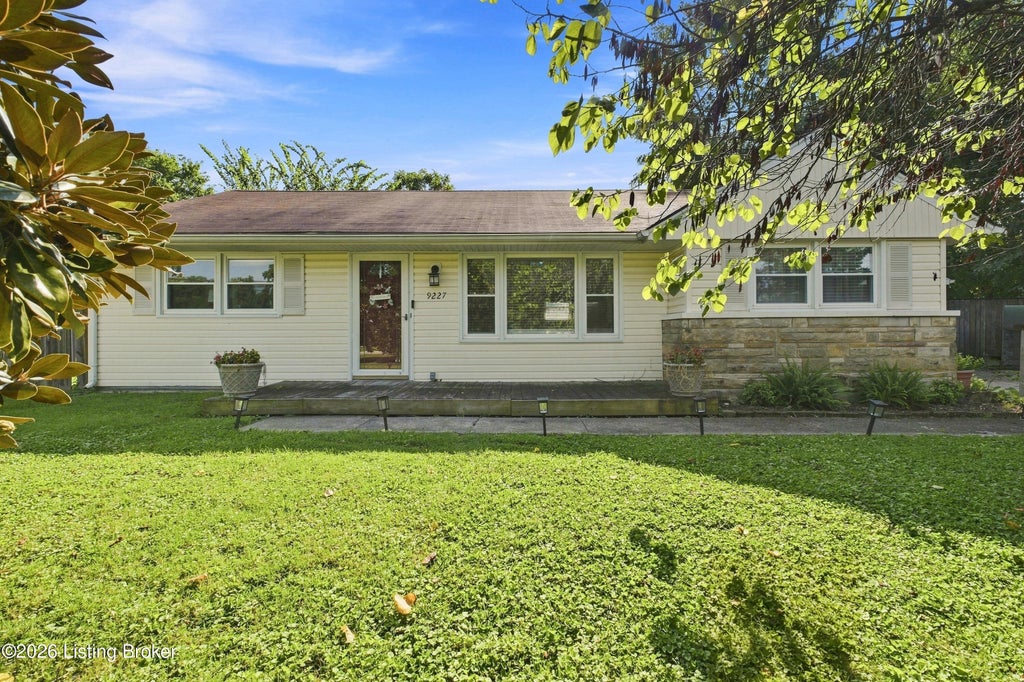 Photo of 9227 Omar Khayyam Blvd, Louisville, KY 40272 (MLS # 1730385)