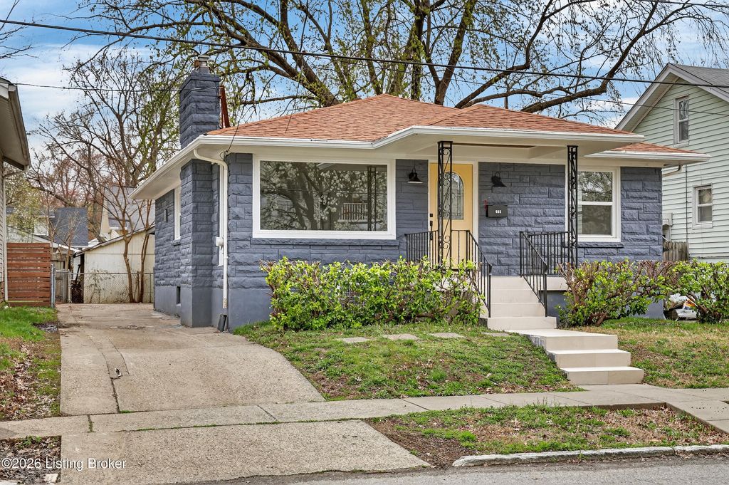 Photo of 663 S Barbee Way, Louisville, KY 40217 (MLS # 1713644)