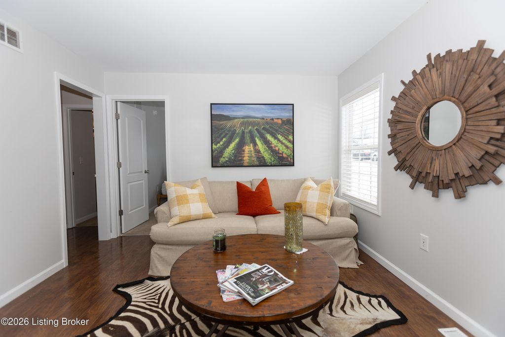 Photo of 226 Fairview St, Pleasureville, KY 40057 (MLS # 1708362)