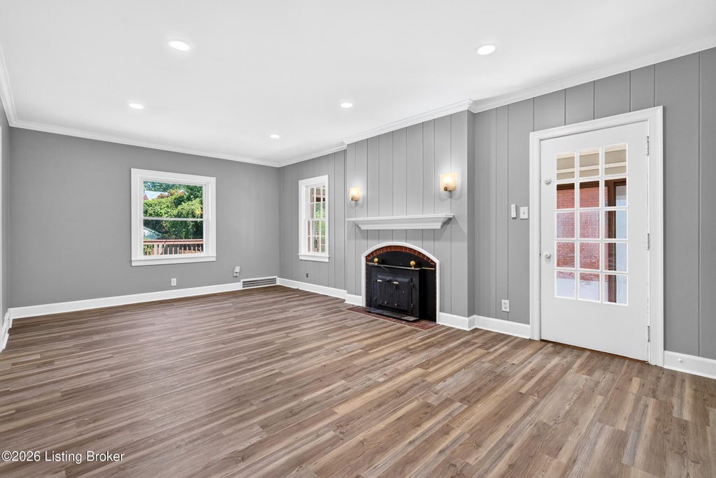 Photo of 507 Breckenridge Ln, Louisville, KY 40207 (MLS # 1733331)