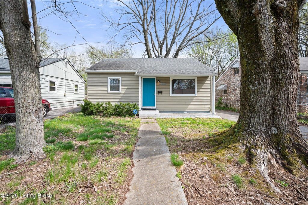 Photo of 223 N 37th St, Louisville, KY 40212 (MLS # 1713100)