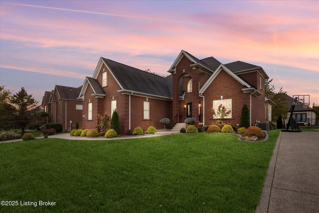 Photo of 11106 Little Spring Blvd, Louisville, KY 40291 (MLS # 1701845)