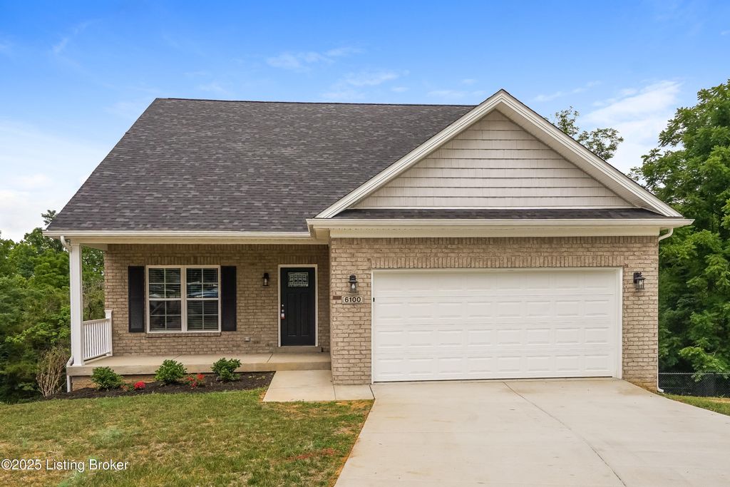 Photo of 6100 Port Antonio Rd, Louisville, KY 40219 (MLS # 1705791)