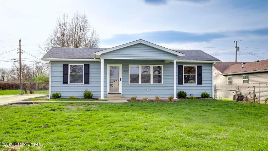 Photo of 355 Ardmore Ln, Shelbyville, KY 40065 (MLS # 1712517)