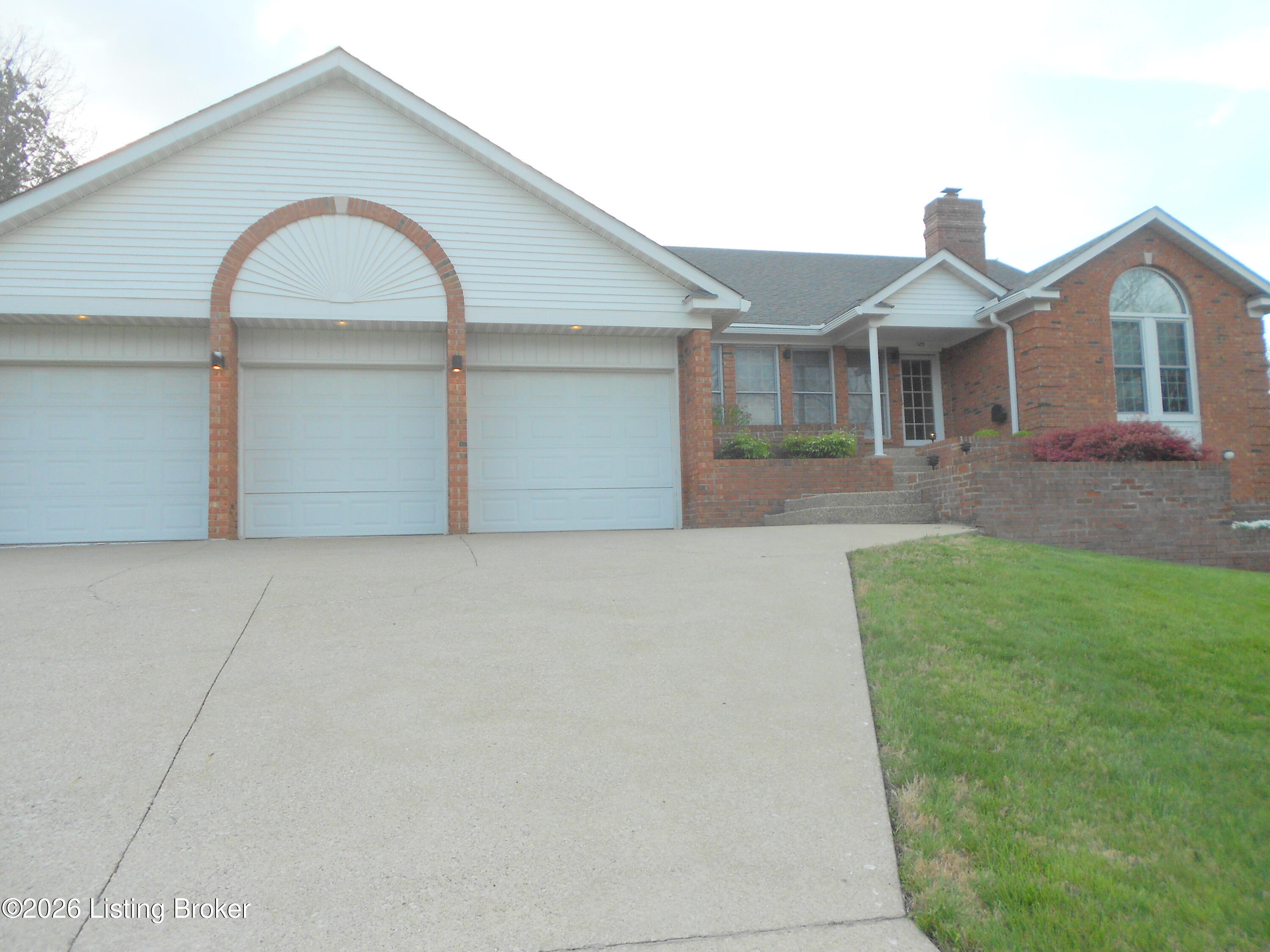 123 Westwind Trail