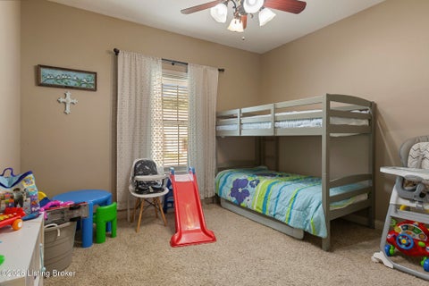 Tiny photo for 4063 Viewcrest Loop, Floyds Knobs, IN 47119 (MLS # 1730261)