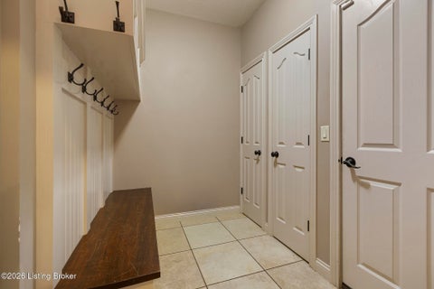 Tiny photo for 4063 Viewcrest Loop, Floyds Knobs, IN 47119 (MLS # 1730261)