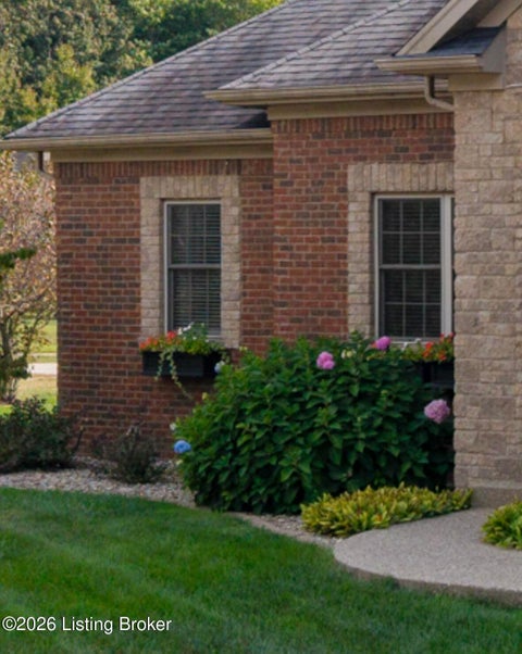 Tiny photo for 4063 Viewcrest Loop, Floyds Knobs, IN 47119 (MLS # 1730261)