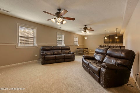 Tiny photo for 4063 Viewcrest Loop, Floyds Knobs, IN 47119 (MLS # 1730261)