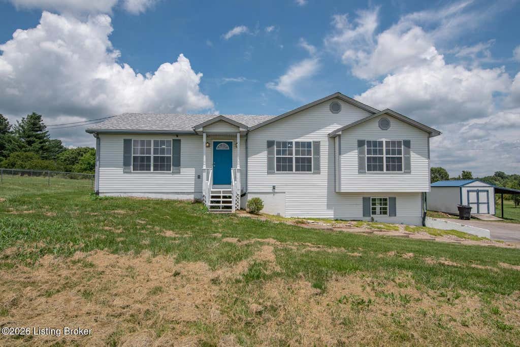 Photo of 164 Carlton Ct, Vine Grove, KY 40175 (MLS # 1721091)