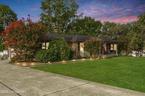 Photo of 3604 Burkland Blvd, Shepherdsville, KY 40165 (MLS # 1725925)
