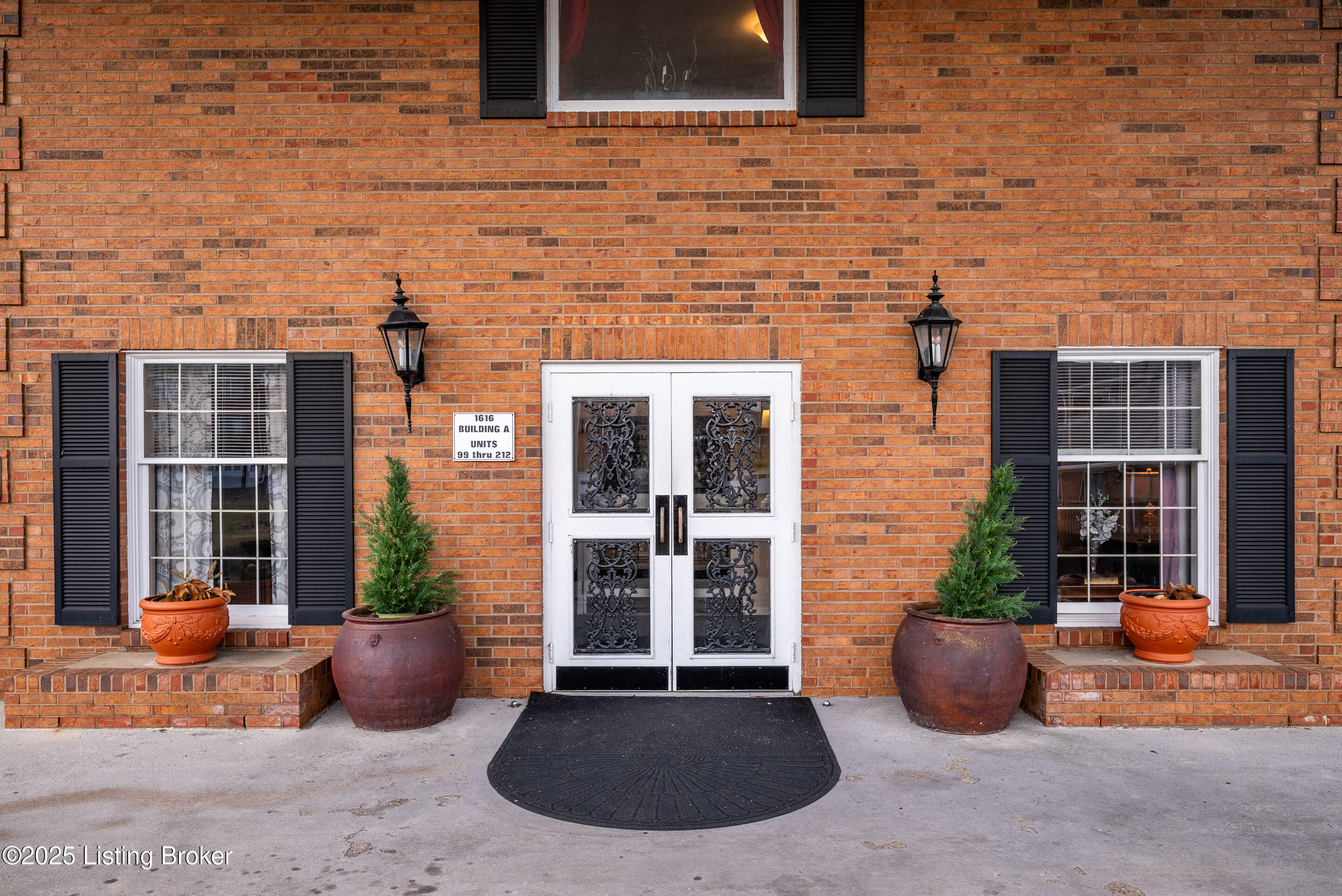 1616 Gardiner Ln #108, Louisville, Kentucky image 30