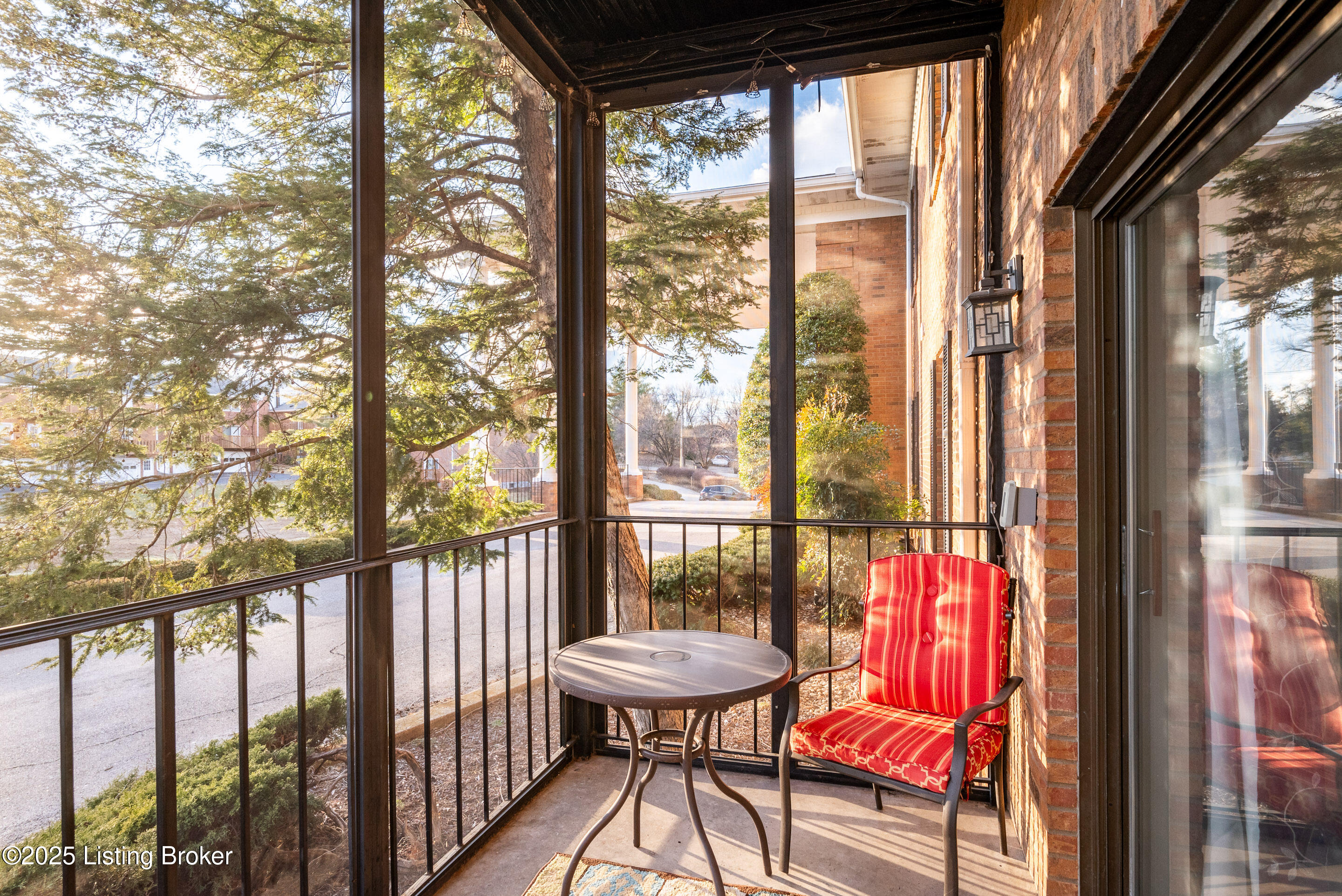 1616 Gardiner Ln #108, Louisville, Kentucky image 31