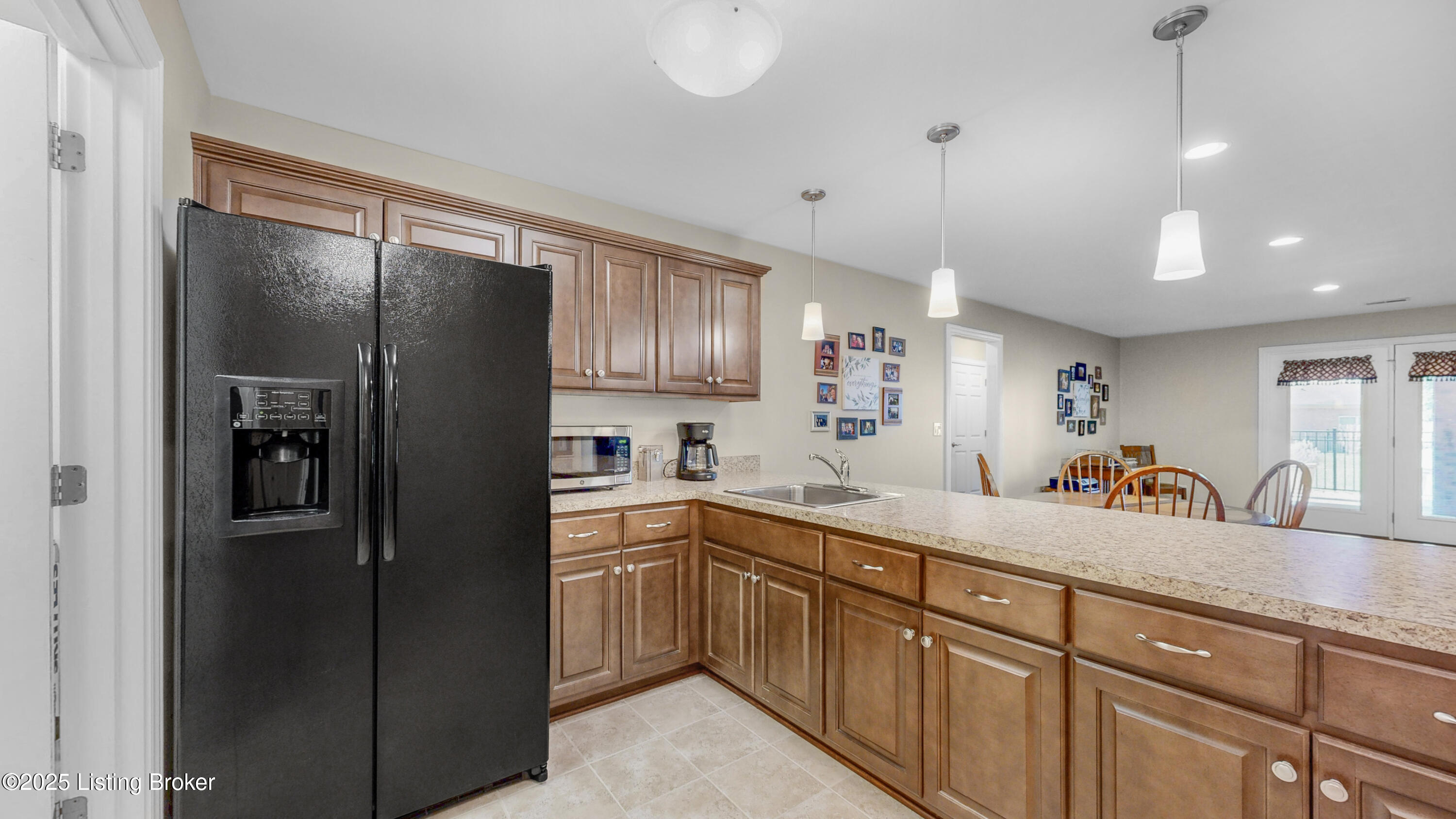 10723 Riva Rd, Louisville, Kentucky image 38
