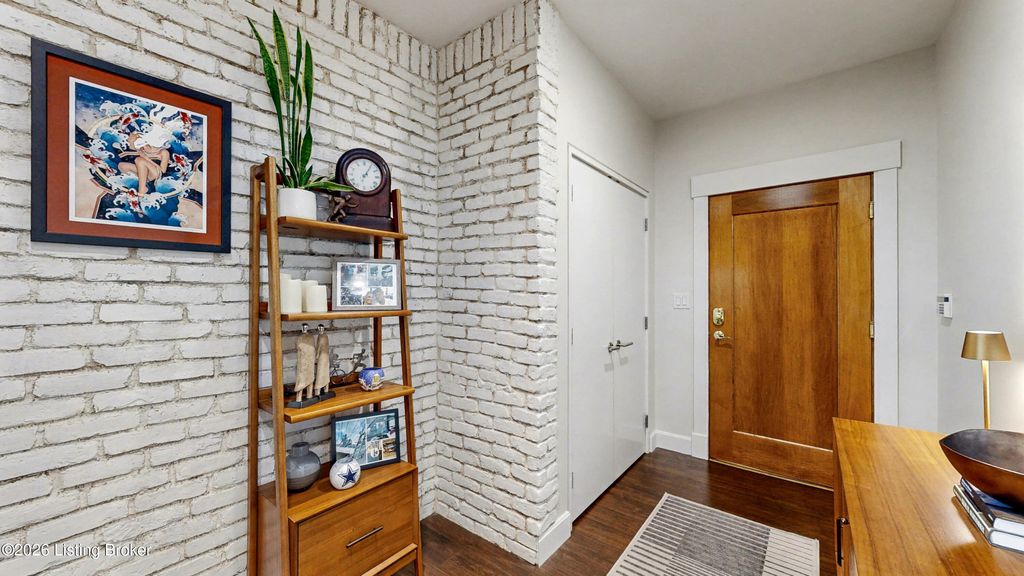 Photo of 222 E Witherspoon St #605, Louisville, KY 40202 (MLS # 1713905)