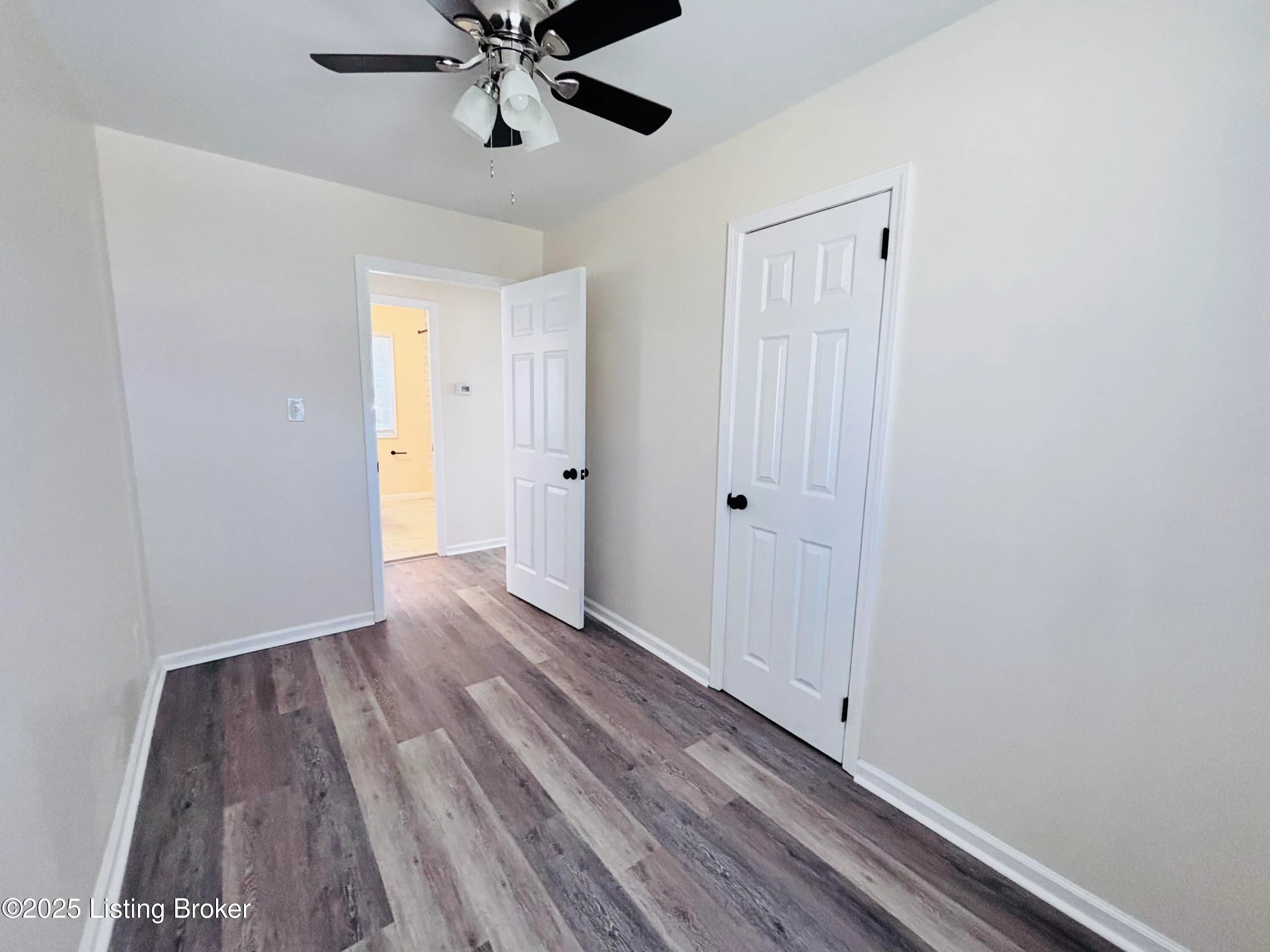 Louisville, Kentucky 40212, United States, 3 Bedrooms Bedrooms, ,1 BathroomBathrooms,Residential,Active,109671