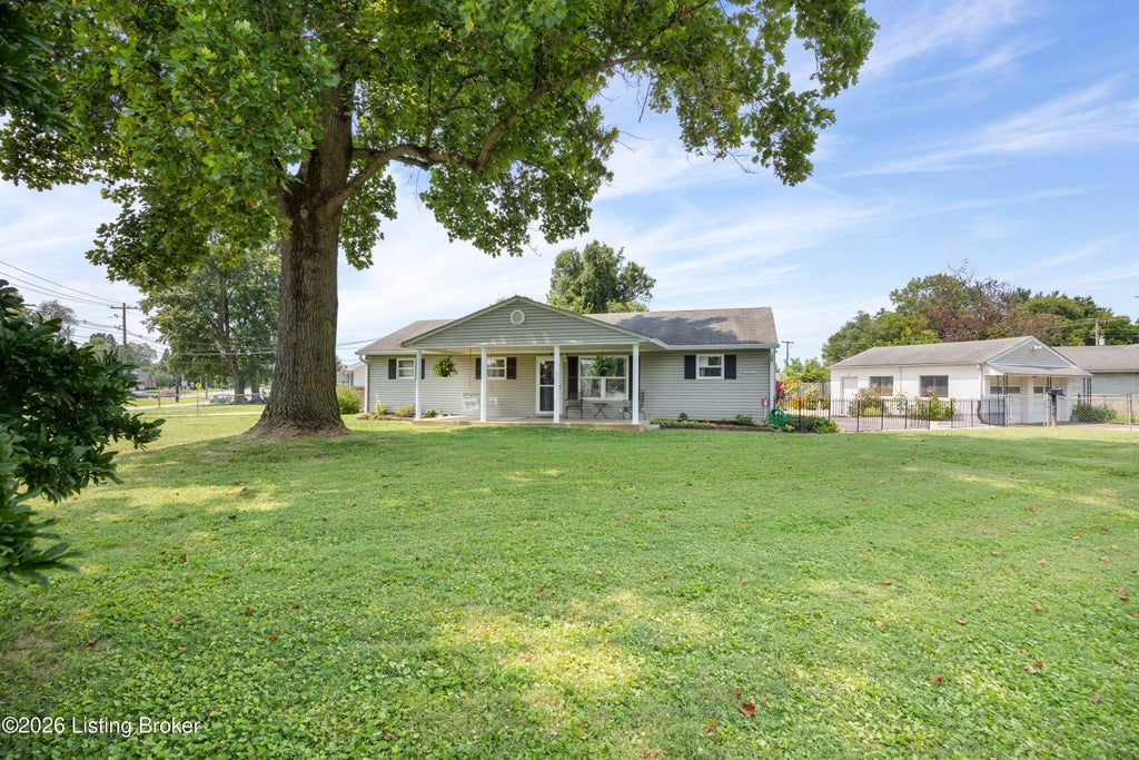 Photo of 10014 Amrona Ave, Louisville, KY 40272 (MLS # 1730495)