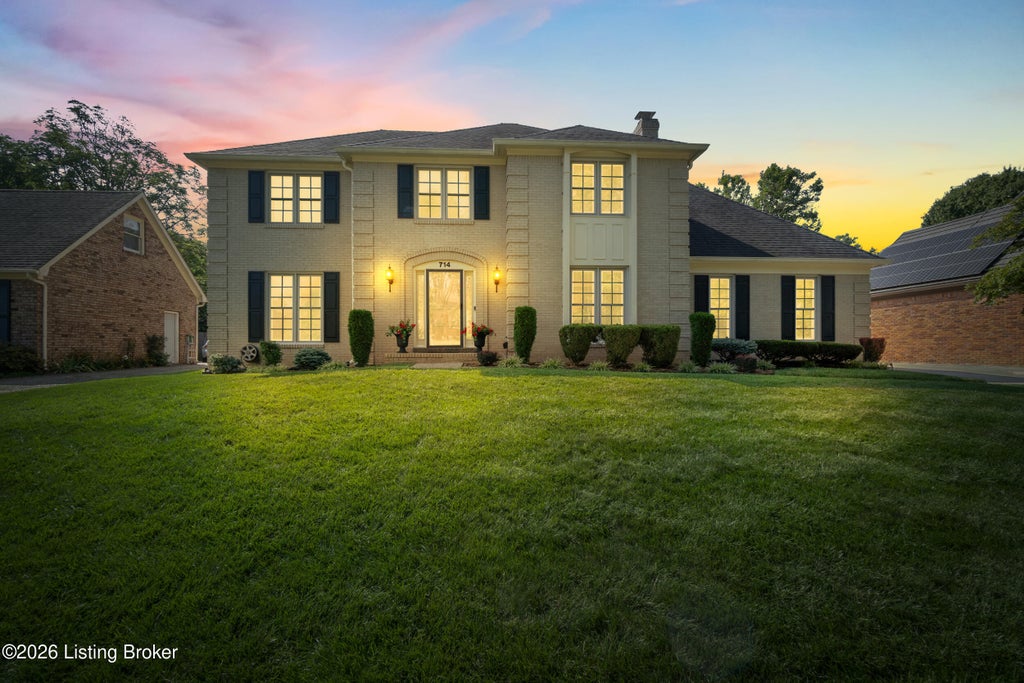 Photo of 714 Elsmere Cir, Louisville, KY 40223 (MLS # 1728777)