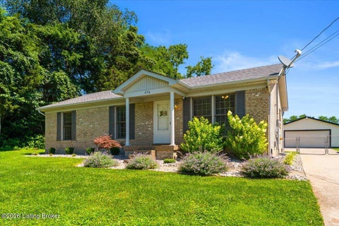 Homes For Sale - 456 Oak Run Dr<br/> Mt Washington, KY 40047